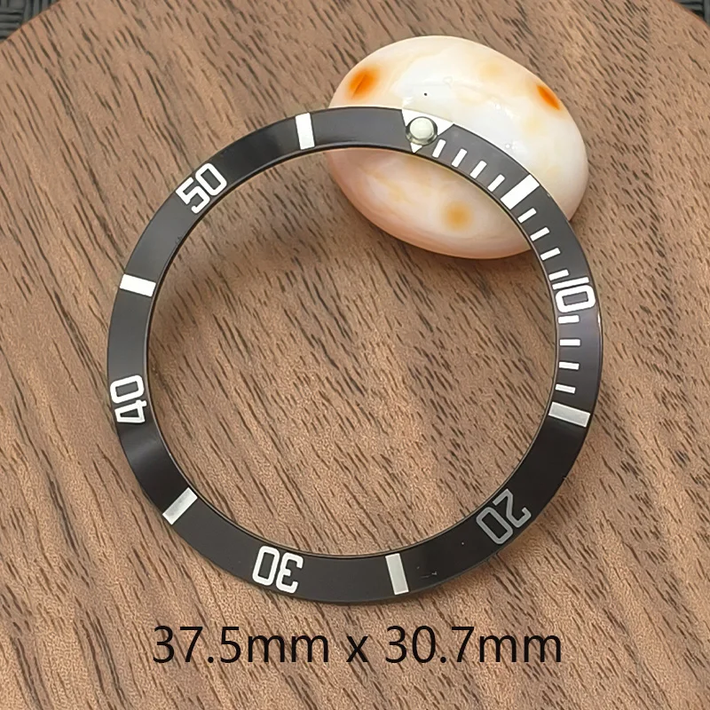 Mod NH35 NH36 Custodie Anello con castone in alluminio curvo 37,5 mm x 30,7 mm Adatto per Submariner NH35 NH36 Custodie per orologi subacquei da uomo Parti ad anello