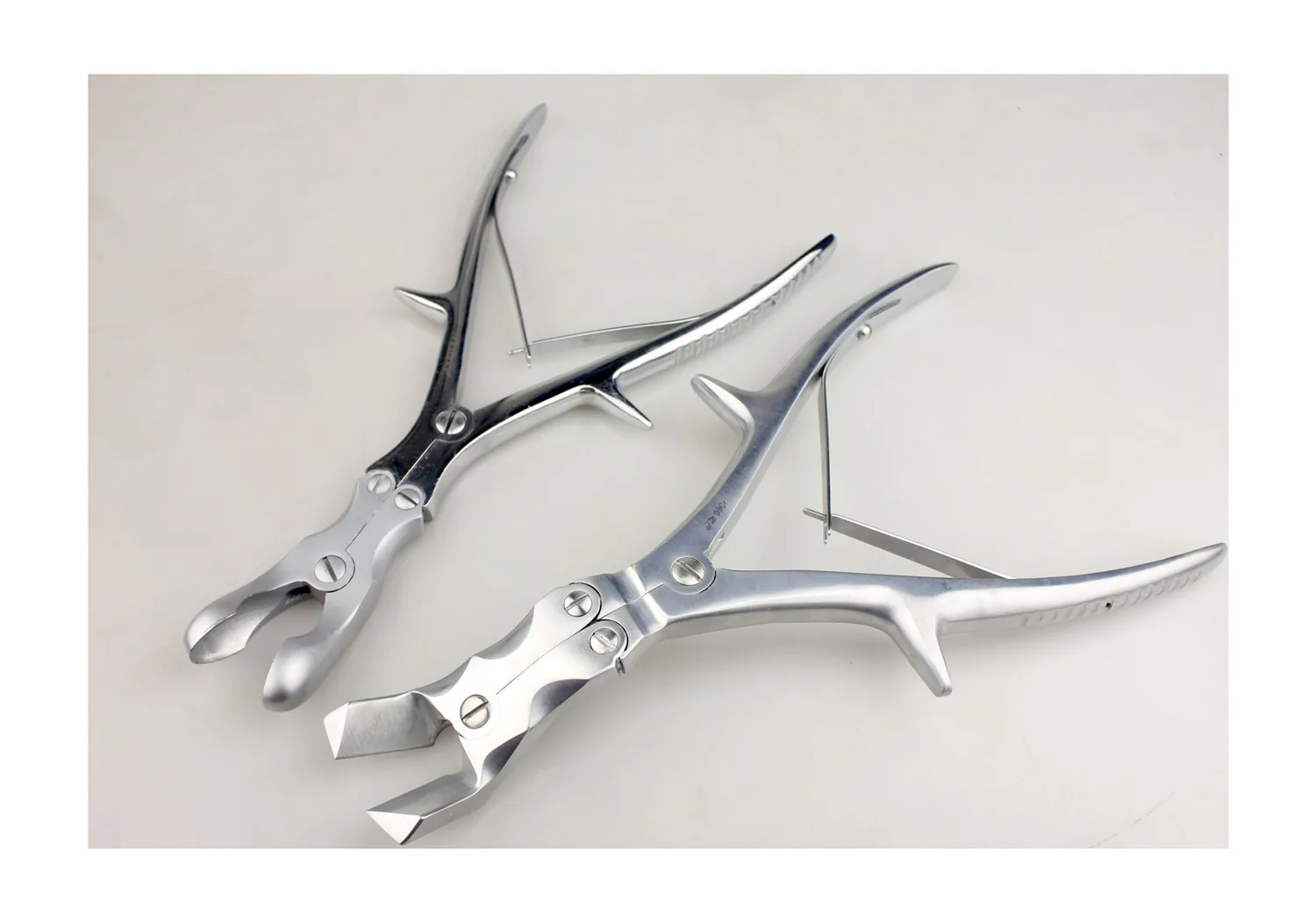animal Orthopedic instrument medical femur tibia Big bone large head vigorously Double joint cutter scissor Bone biting forceps