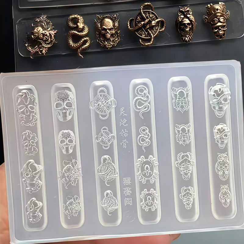 Gothic Skeleton Snake Skull He - Nail Art Gothic recension och pris