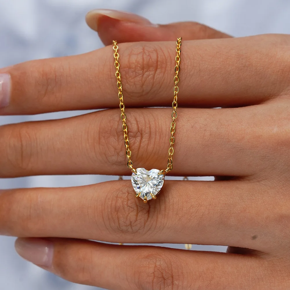 

Luxury 100% Real 18k Gold Women's heart-shaped love diamond pendant moissanite necklace