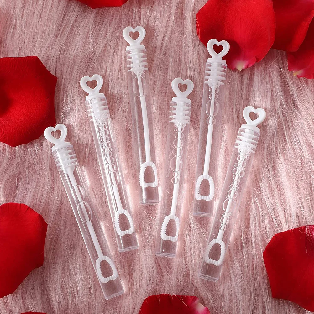 24 Uds varitas de burbujas vacías Mini tubos de burbujas rellenados en forma de corazón de plástico para niños recuerdos de fiesta actividades de festivales al aire libre