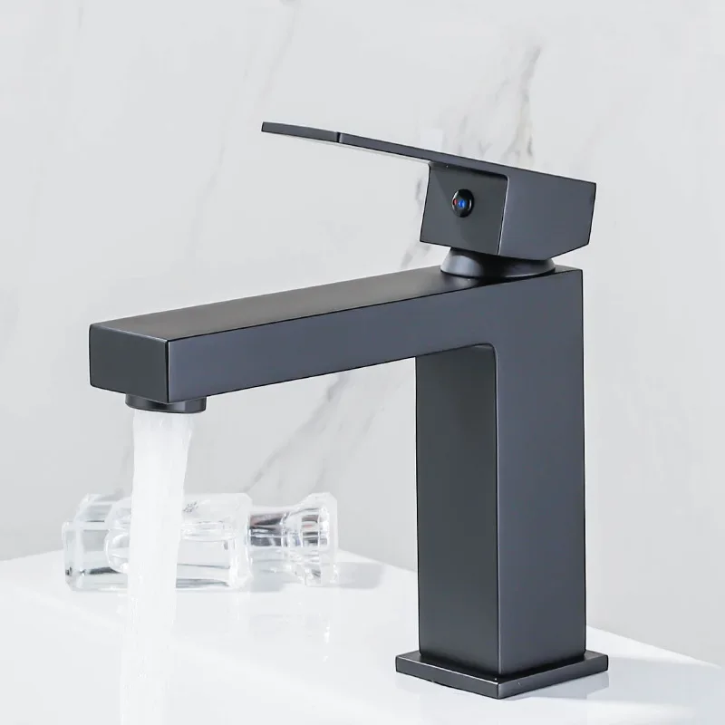 All-copper luxury minimalist square black basin faucet with hot and cold water, under-counter basin with bright gold faucet