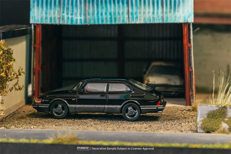 **Pre-Order**  Tarmac Works 1:64 Saab 900 Turbo Black Diecast Model Car