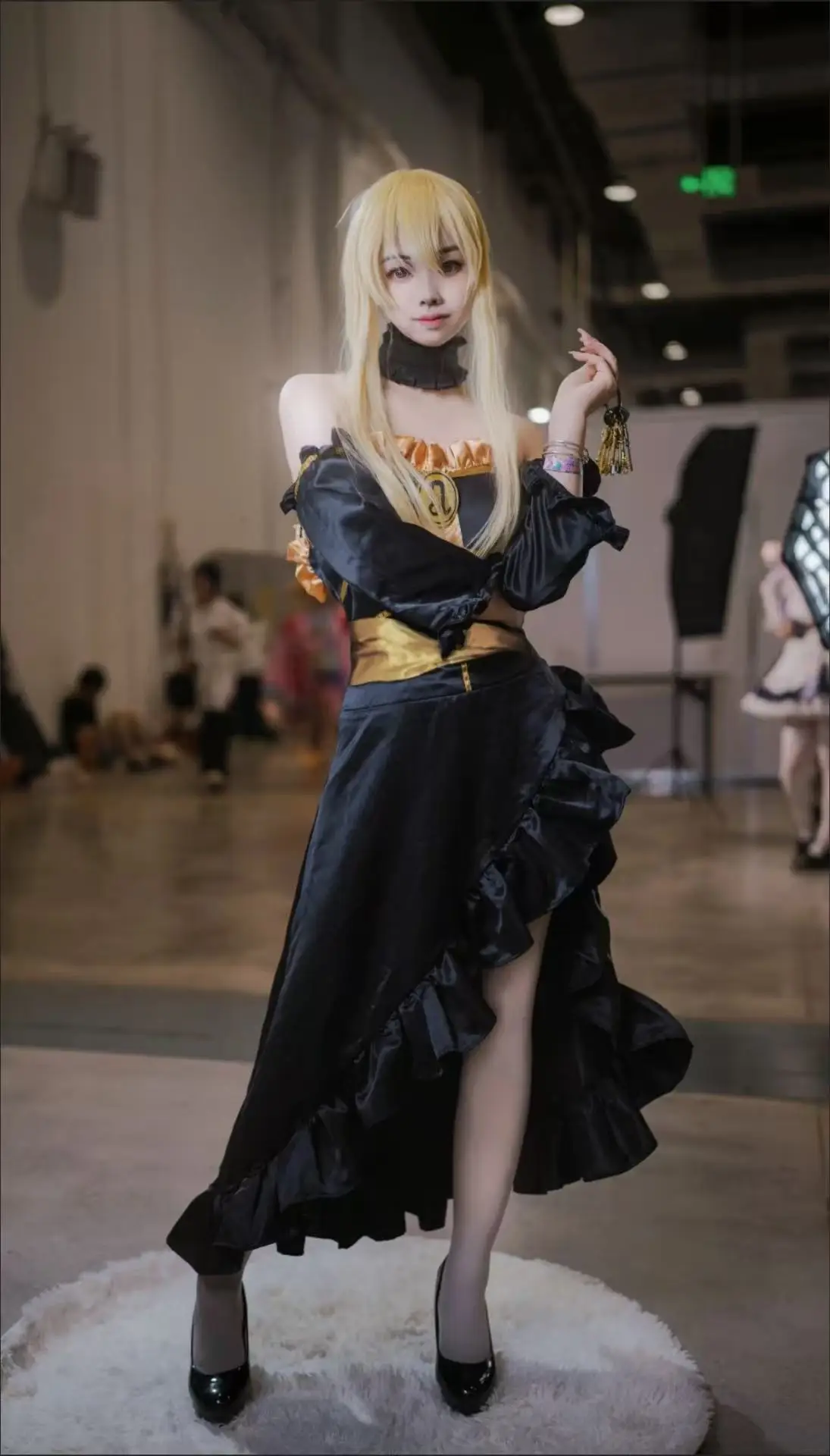 

Fairy Tail Lucy Cosplay Leo-themed Skirt Celestial Spirit Costume Skirt Suitable for Halloween and Christmas