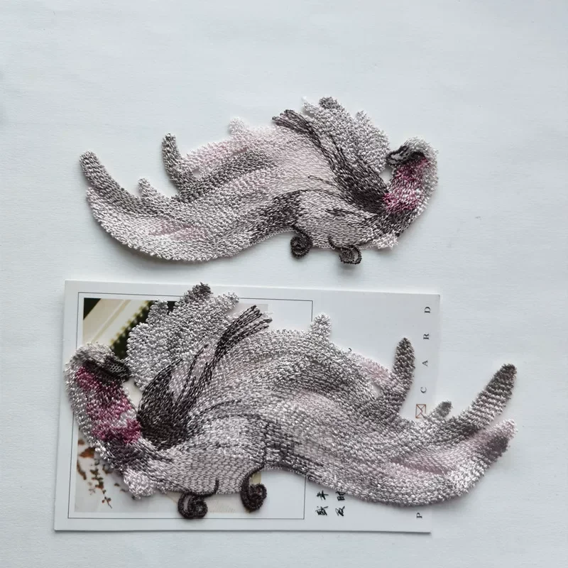 

2pair DIY Coat Dress Pants Accessories Cloth Sticker patch peacock Embroidery Patches for Clothing Embroidery Applique