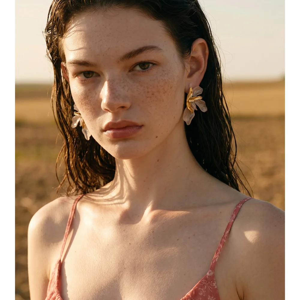 Thumbnail 3 - #33 Best Earrings to Buy In 2026