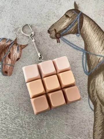 Decompressie 9-toetsenbord voor volwassenen, antistress voor jongens en meisjes, anti-stress vinger-toetsenbordspelletjes sleutelhanger ﻿ Cadeau
