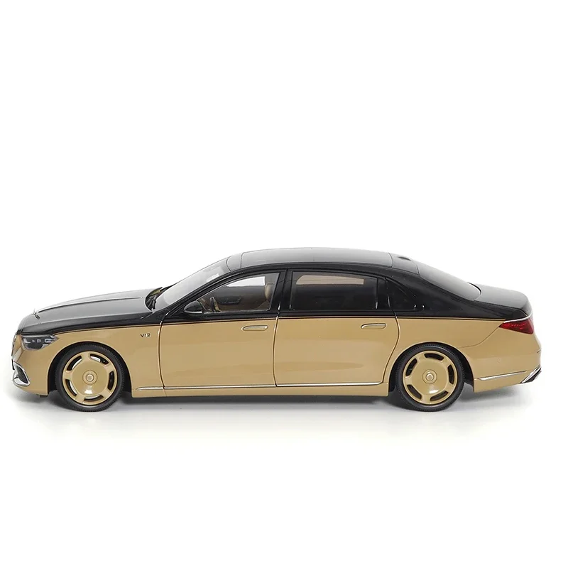 Almost Real AR1/18 2021 Maybach S-Class S680 Car Model Gift