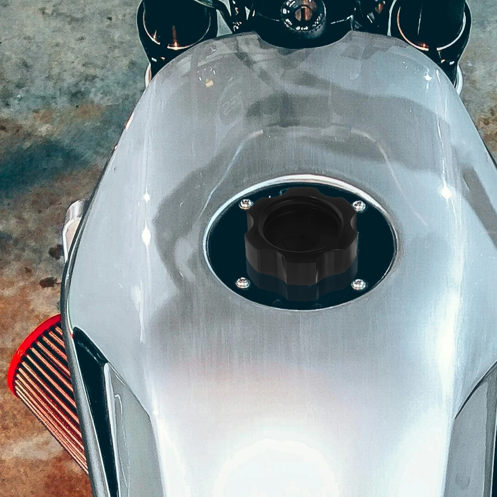 

Sturdy Iron Motorcycle Tank Cap Hexagonal Metal Oil Tank Lid For Motorbike Dirt Bike Pit Bike Enhanced Fuel Combustion Efficient