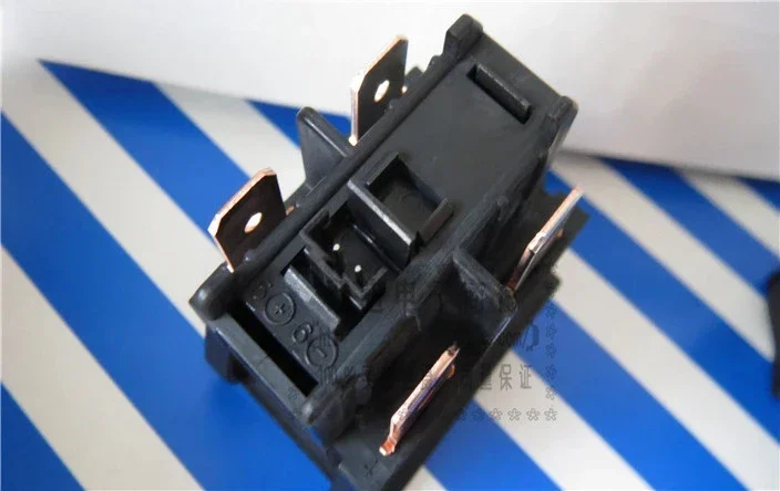 

2PCS AJ8R2011BBCF imported large ship switch 4/6 pin 2-speed rocker switch