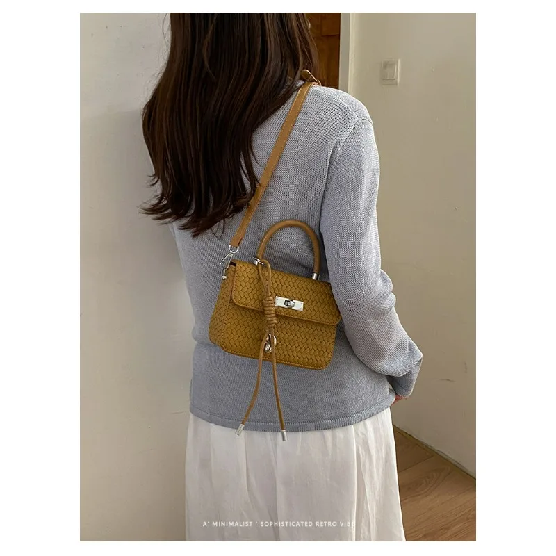 Handbag for women 2026 new model, hand-held small square bag, versatile shoulder bag, crossbody bag