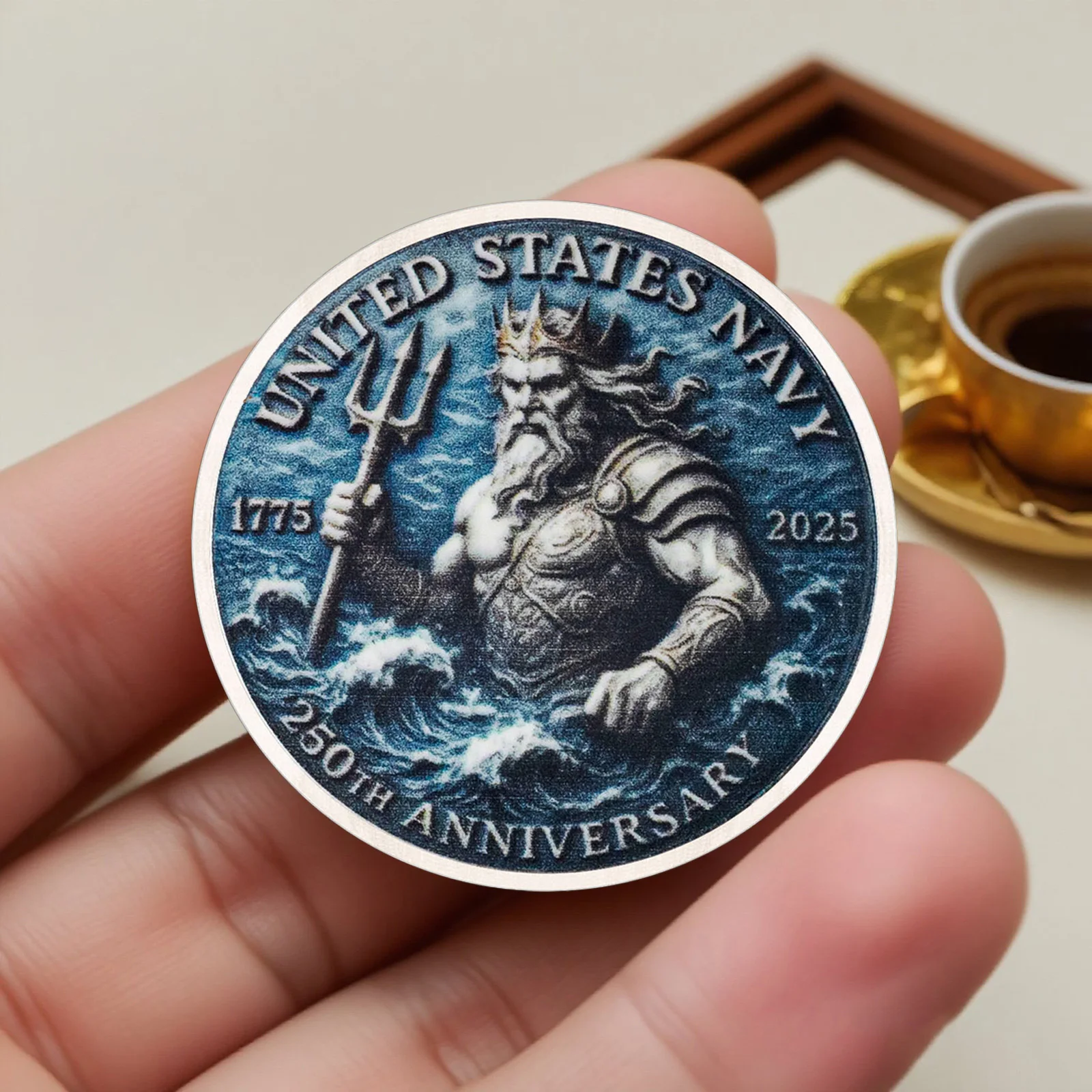 عملة تذكارية جديدة مطلية بالفضة على شكل بحرية أمريكية بوسيدون للذكرى الخمسين