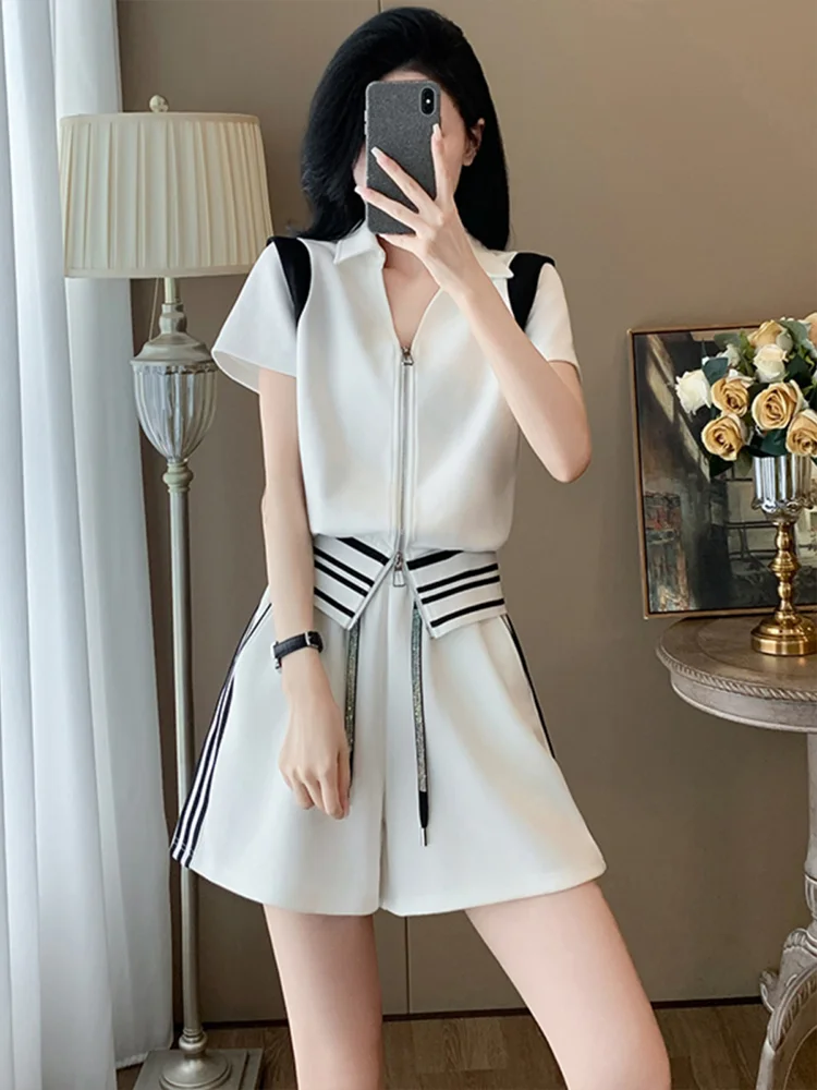 

Casual Sportswear Set Women's Summer New Sle High Sensation White Top ort Sve orts Faion Two-Piece Set Zipper Closure