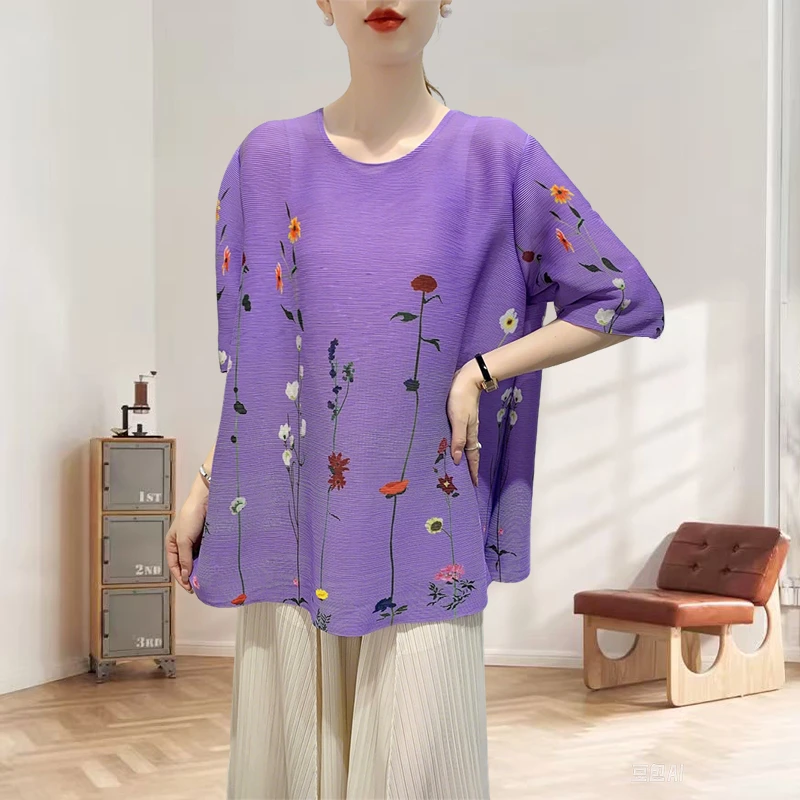 

Miyake Pleated T-shirt 2025 Summer Fold Top Women's Casual Print Loose Pleat T-shirt Round Neck Short Sleeve Women Clothing