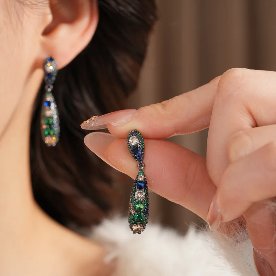 

Medieval Vintage Emerald Color Zircon Drop Earrings for Women Sparkling Geometric Water Drop Drop Earring High-end Party Jewelry