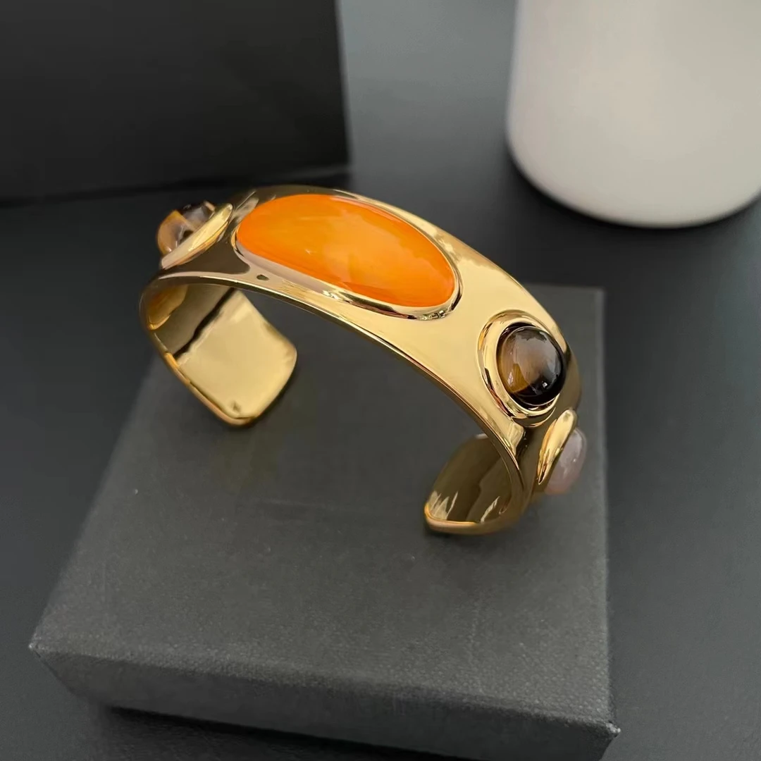 

2024 European and American Copper Plated Gold Inlaid Gemstone Cocktail Bracelet