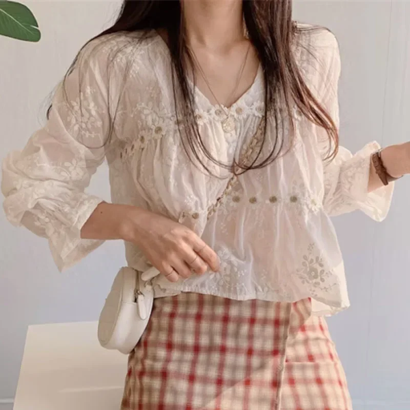 2024 New Fashion Lace Korean Floral V-neck Women Blouse Flare Long Sleeve Solid Color Casual Ladies Tops Spring Autumn 13037