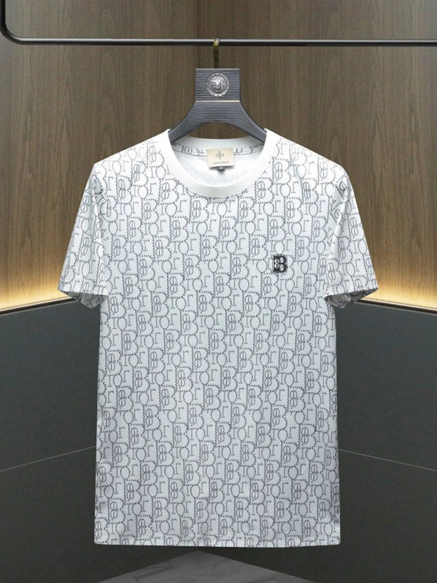 

Летняя новинка: мужская приталенная футболка из ледяного шелка с коротким рукавом, дышащая, молодежная, модная, с принтом, для молодых людей