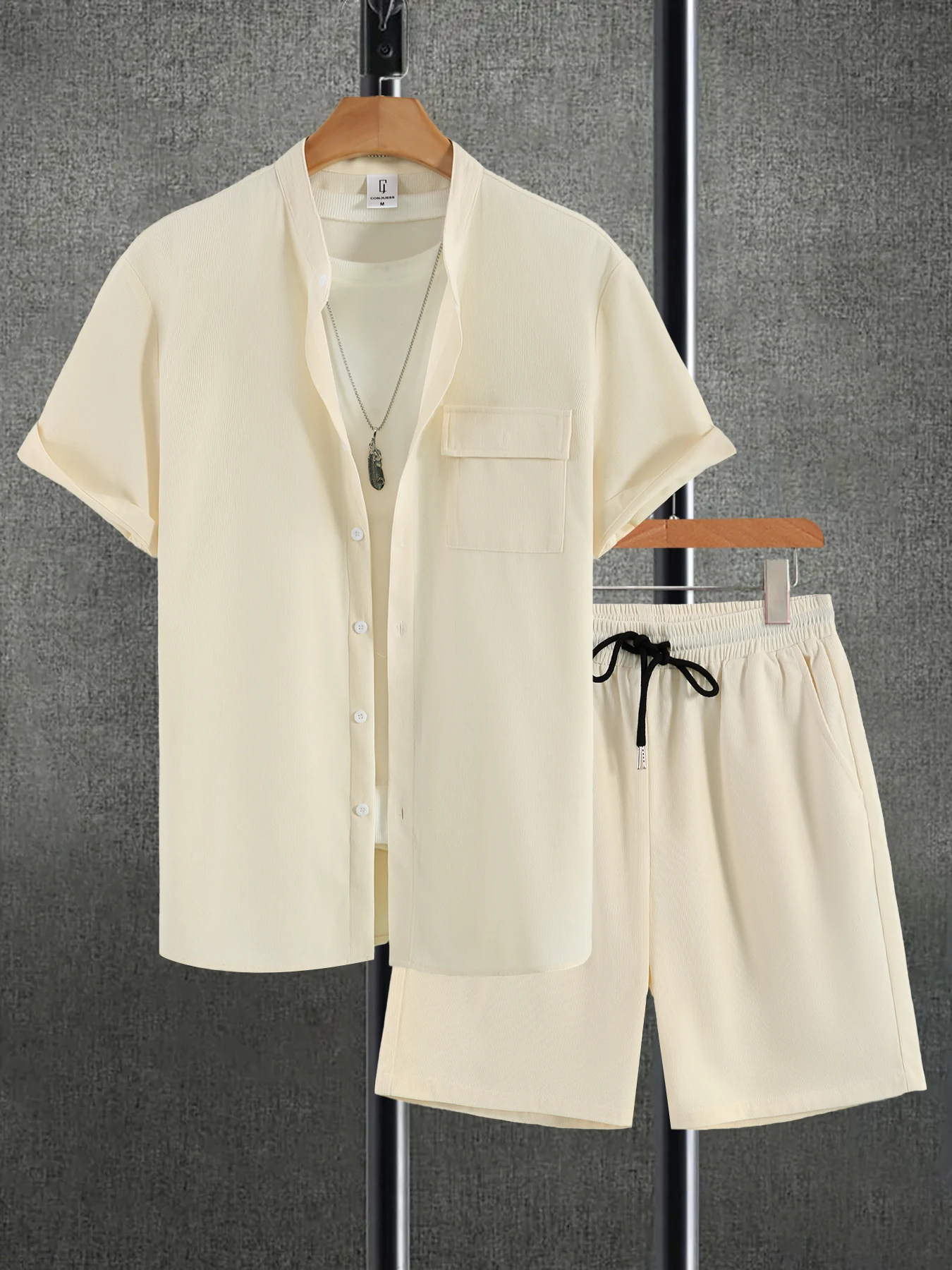 

Simple Beige Shirt & Shorts Set for Men, Suitable for Home & Outdoor, Breathable Summer Two-Piece Outfit