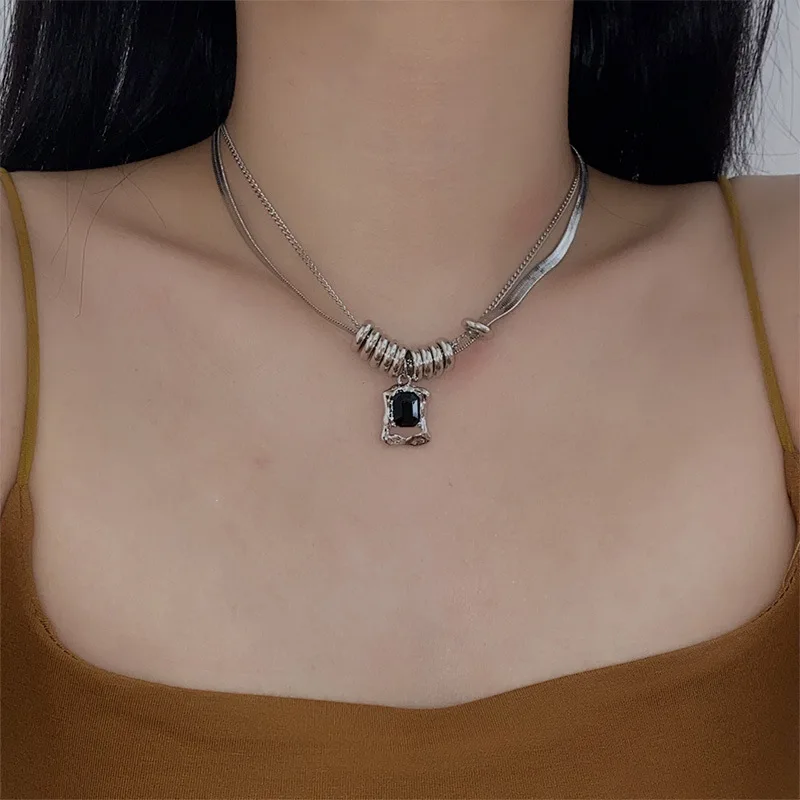 الهيب هوب الرياح التيتانيوم الصلب أبيض وأسود الزركون طبقة مزدوجة قلادة ثعبان العظام سلسلة سترة قلادة هدية عيد الميلاد زوجين #1