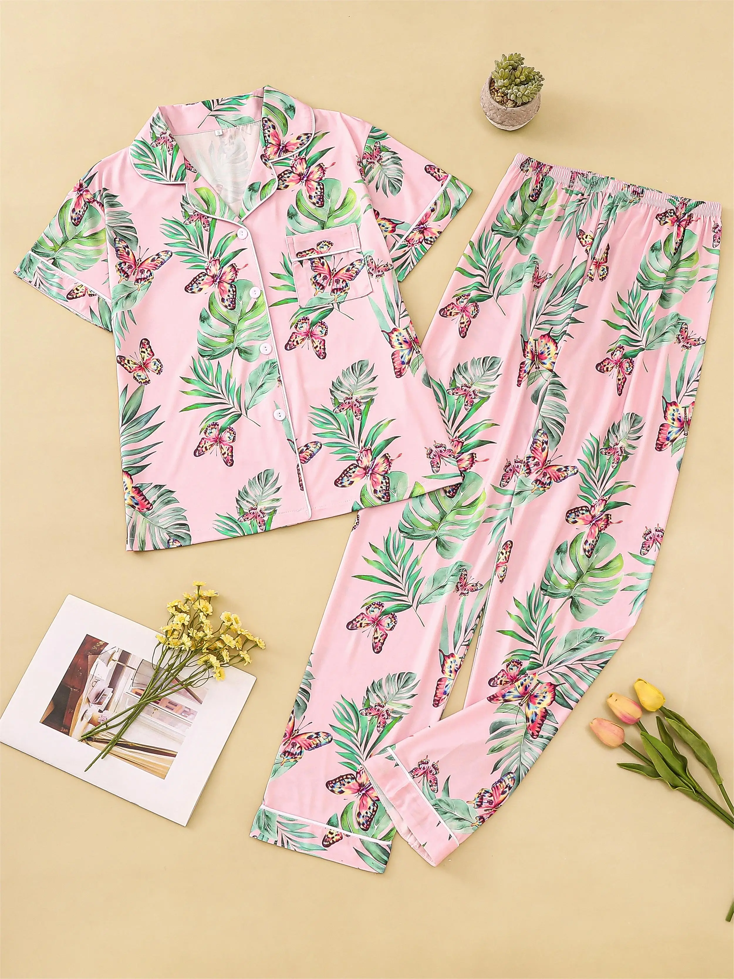 

Tropical plant butterfly print pajama set for women lapel short-sleeved top and loose trousers women's loungewear
