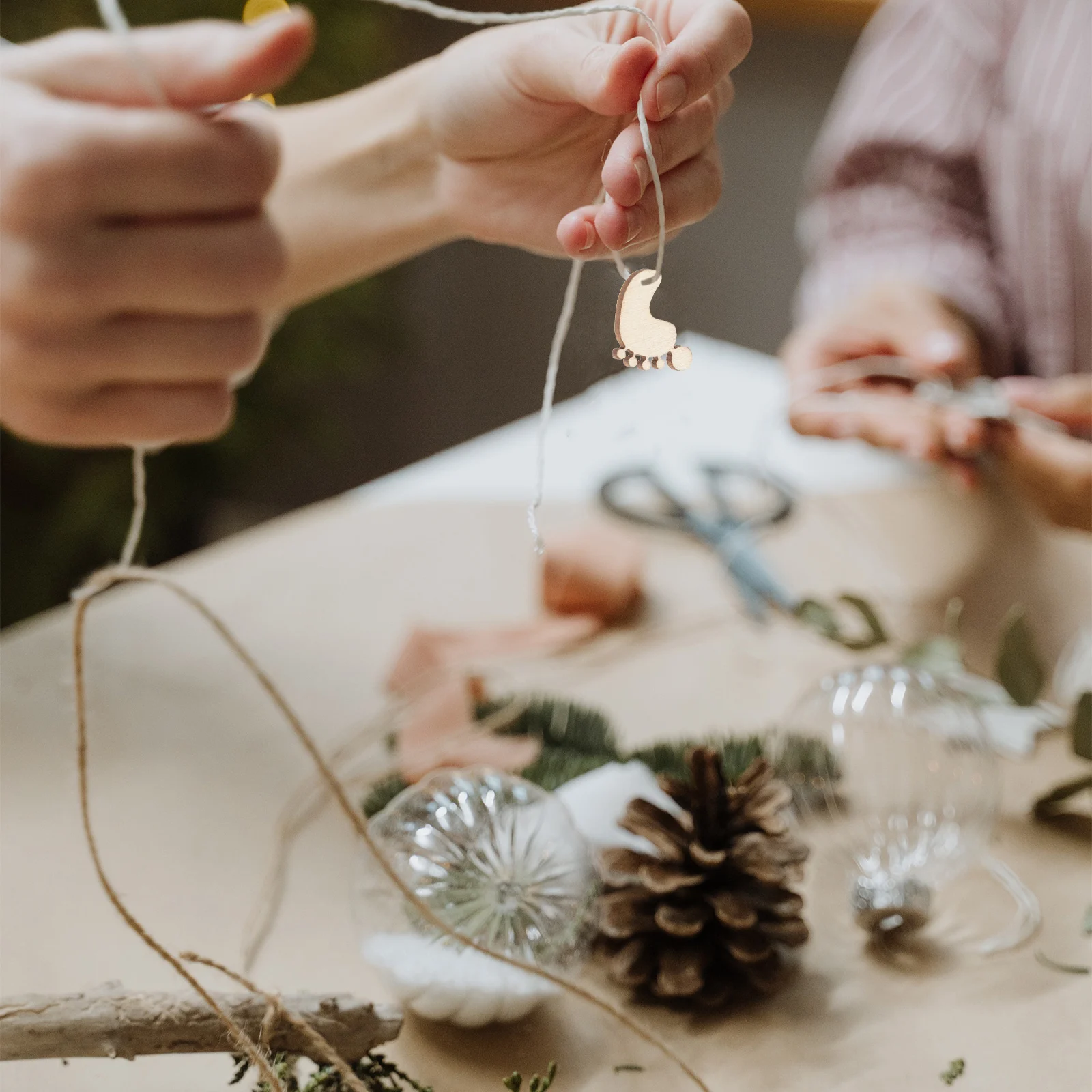 

20Pcs Halloween Wooden Foot Shaped Chips Unfinished Smooth Surface Wood Slices DIY Crafts Material for Decor Projects