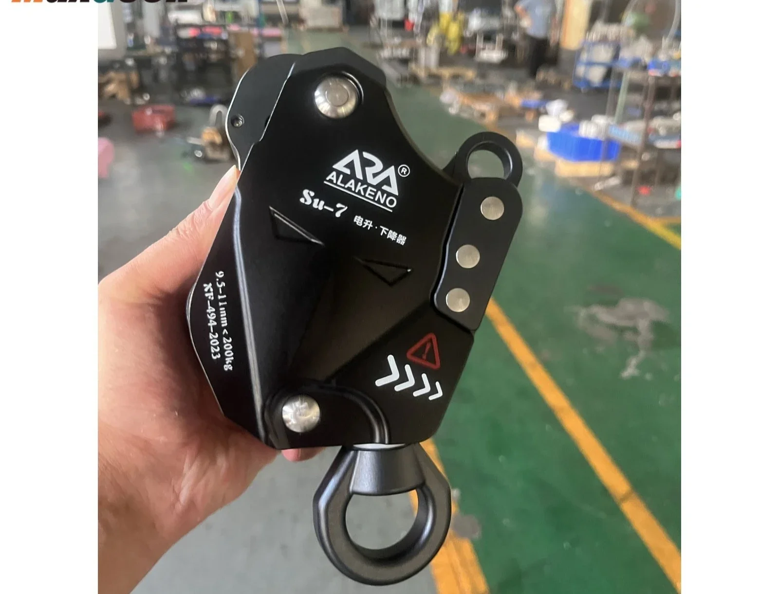 TAOMaxgeek SU-7 Lift Retarder Electric Descent Device 10-200KG Load Capacity Electric Lifting Descender for 9-11mm Ropes