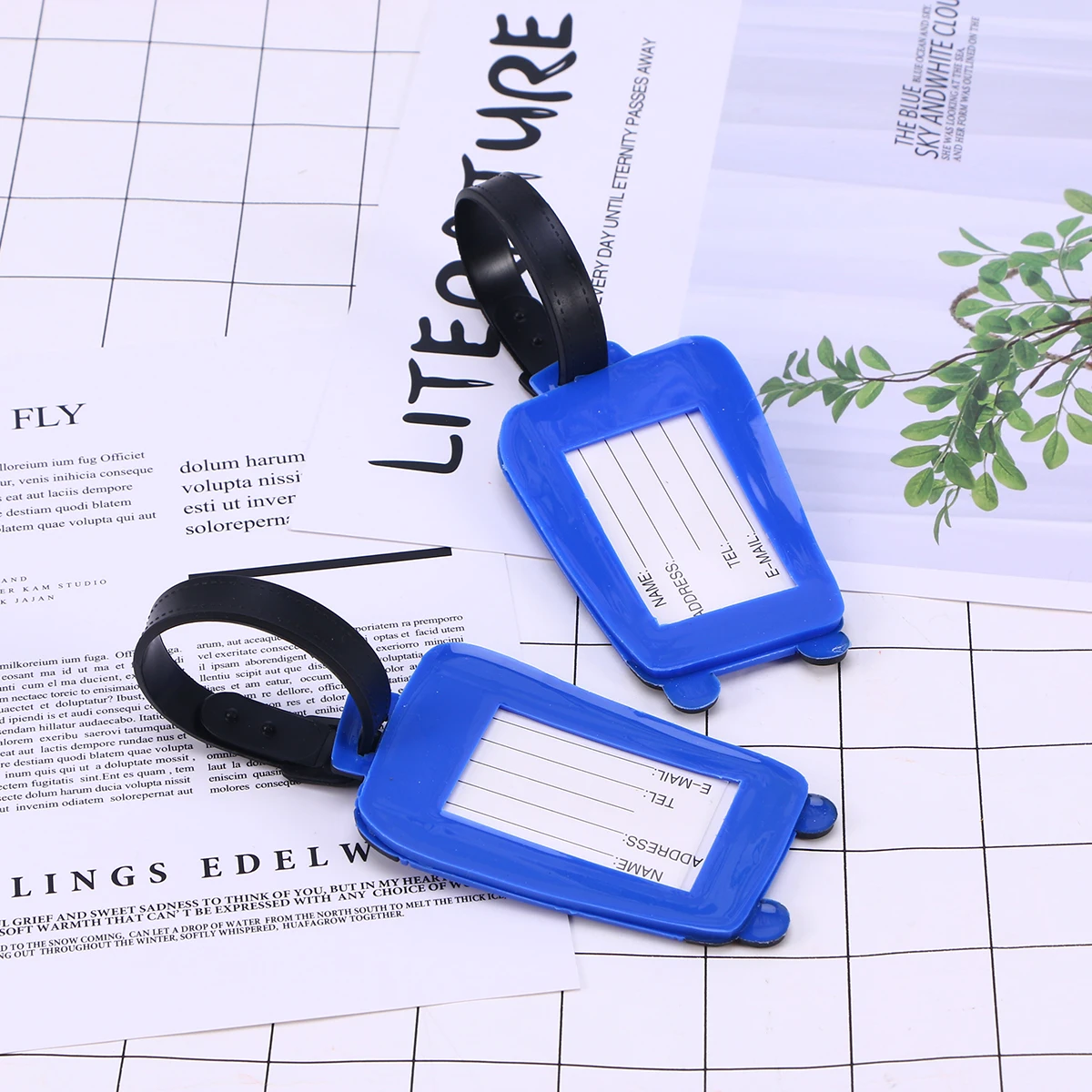

2pcs Luggage Tags Personalized Suitcase Identifier Durable Silicone Travel Baggage Labels Bright Colors School Tag