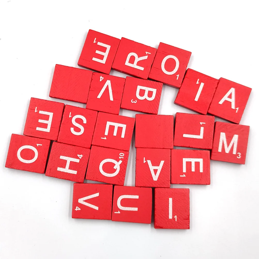 100개 알파벳 퍼즐 천연 빨간색 나무 큐브 DIY 공예 블록 어린이 교육용 아기 나무 조각 장식 게임
