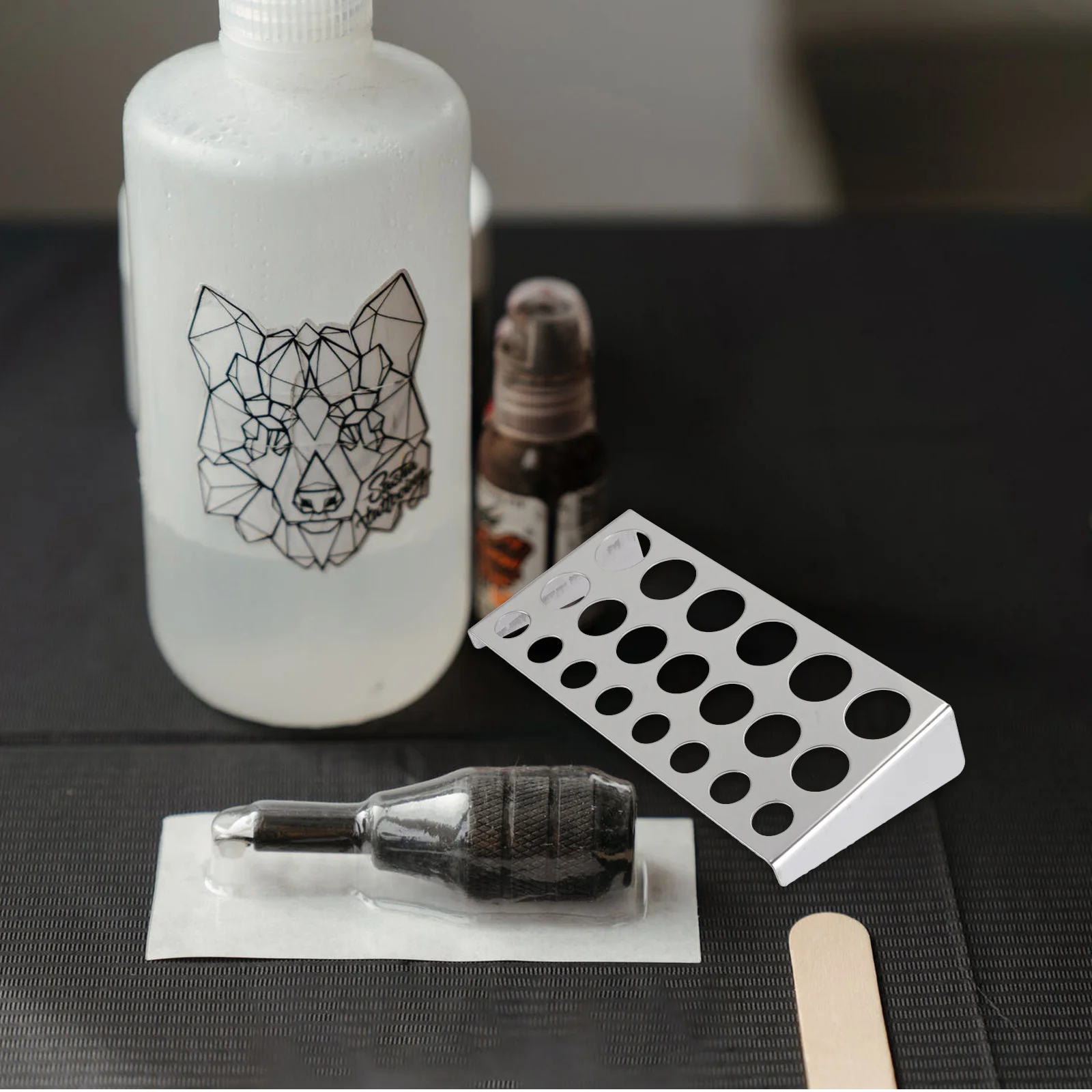 

2Pcs Stainless Steel Ink Cup Holder Tray Sturdy Pigment Cup Rack Professional Tattoo Ink Stand Artist Tool Pigment Holder