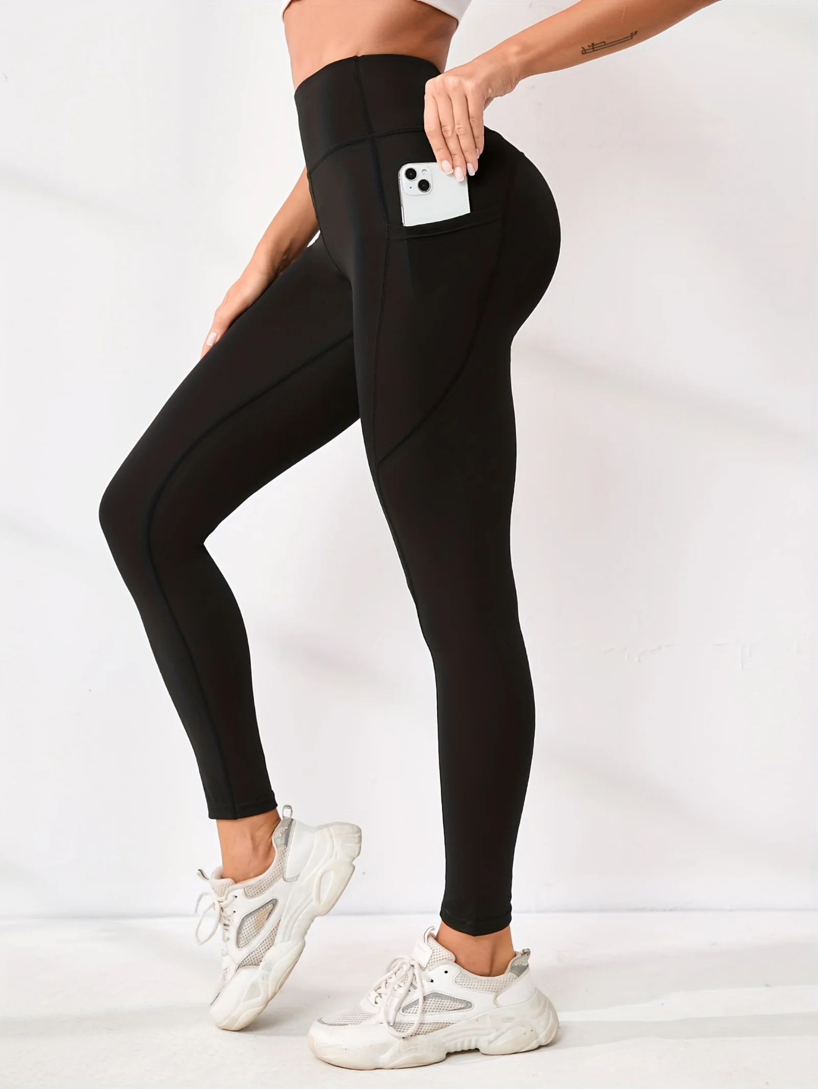 

2026 new popular yoga pants for girls, high waist, sexy, slim legs, solid color leggings, running outdoor sports pants for women