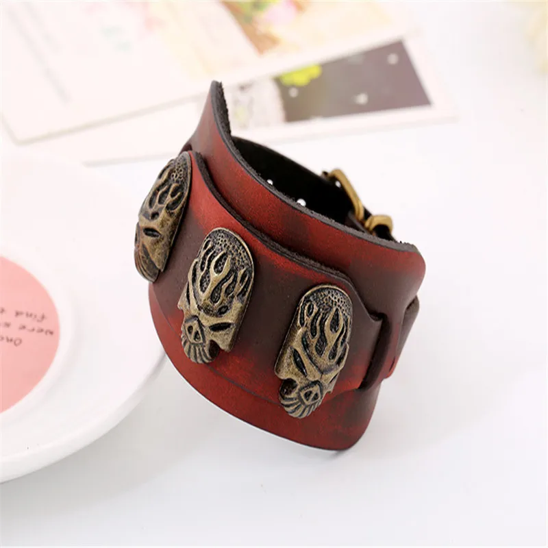 Retro Punk Gothic Harajuku Rock and roll Cowboy Simple Fashion Individuality Hip hop Originality Leather Bracelet Accessory