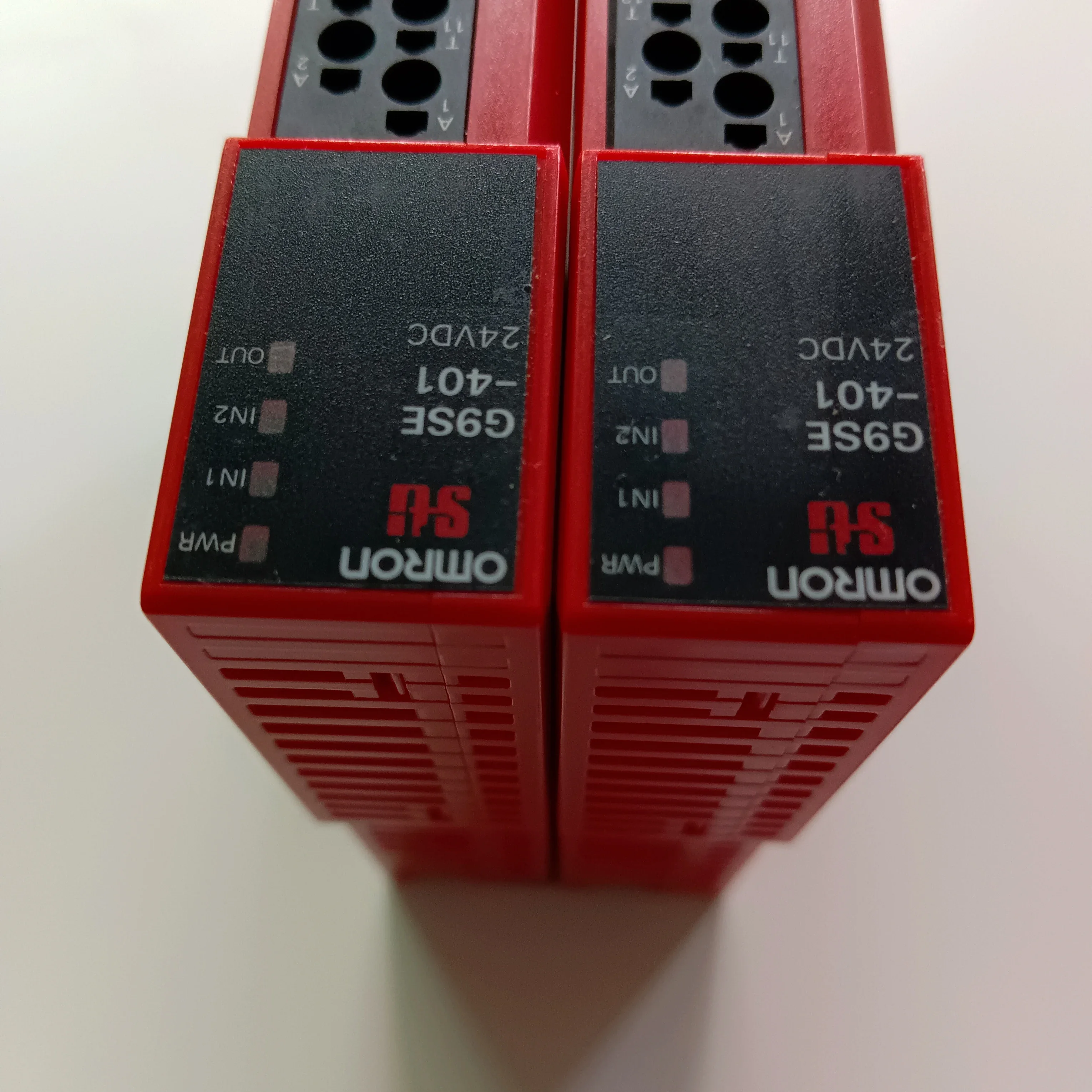 Omrn safety relay power-off module G9SE-201 G9SE-401 /221-t05 DC24V