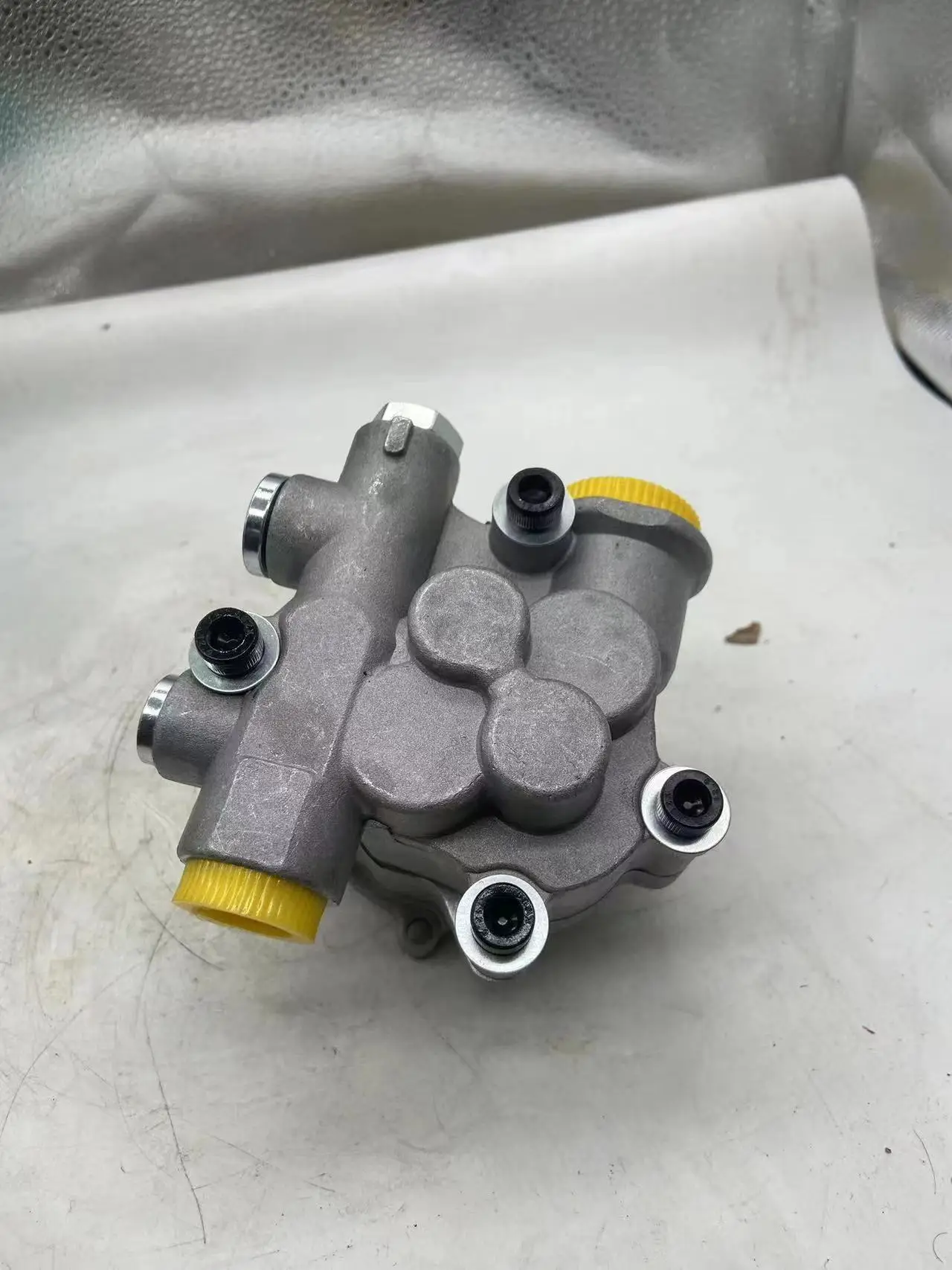 XJBN-00922 K3V63 K3V63DT Hydraulische Getriebe-Pilotpumpe für Kawasaki Doosan Hyundai R150 R160LC-7 Sany SY135 XGMA Lonking Bagger