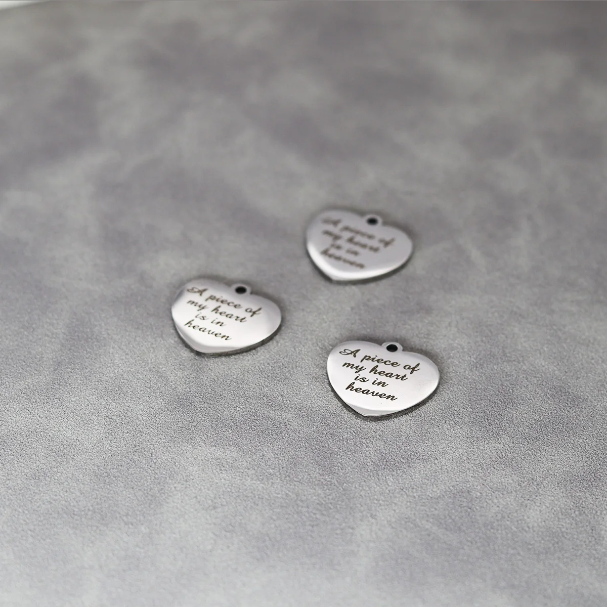 3pcs/Lot Laser Engraved A Piece of My Heart Is In Heaven Stainless Steel Charm for Necklace Bracelets DIY Making Supplies