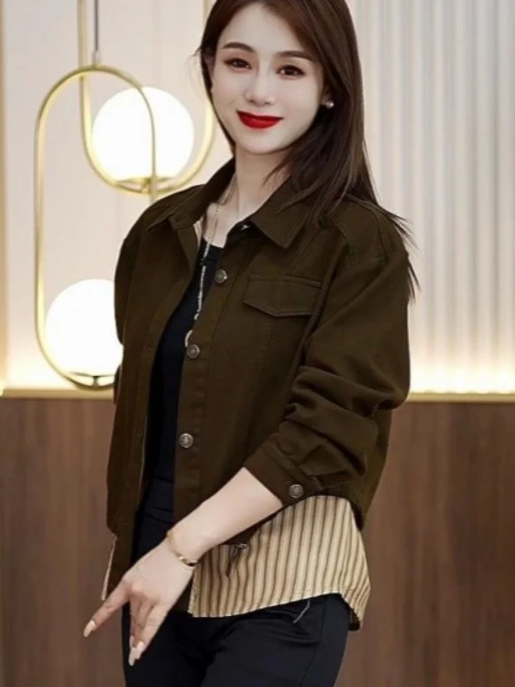 

Осень 2024: Универсальная свободная повседневная верхняя одежда Ele с эффектом похудения, омолаживающая, с пэчворком, имитация двухслойности