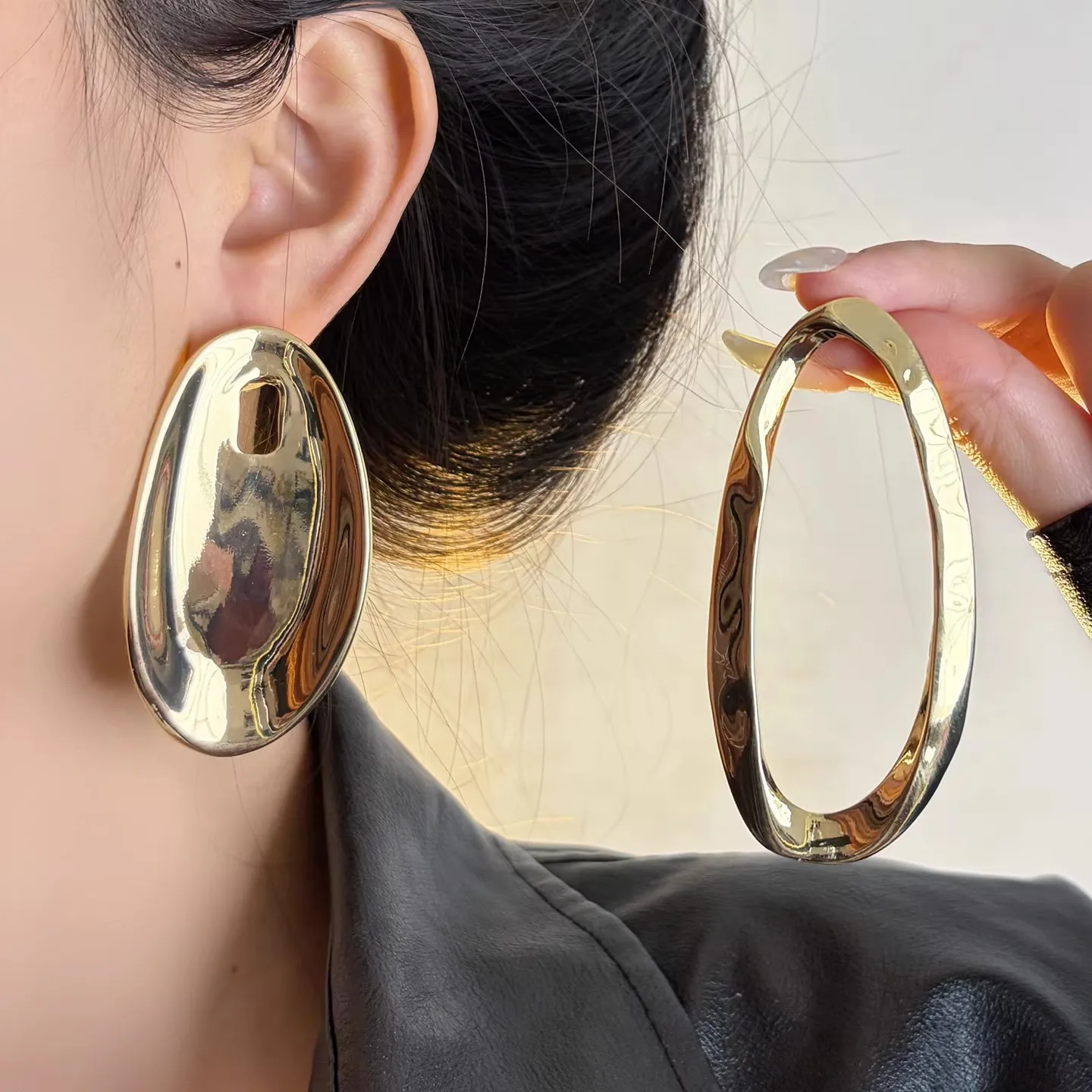 Kshmir Vintage Exaggerated Metal Asymmetric Geometry Earrings for Women European American Personality Party Jewelry Accessory
