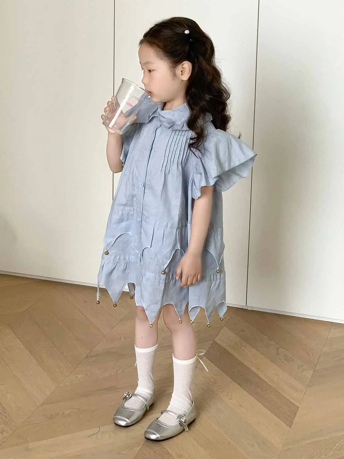 Korean version of girls' 2026 summer new blue fly sleeve shirt dress, little girl lotus collar princess dress