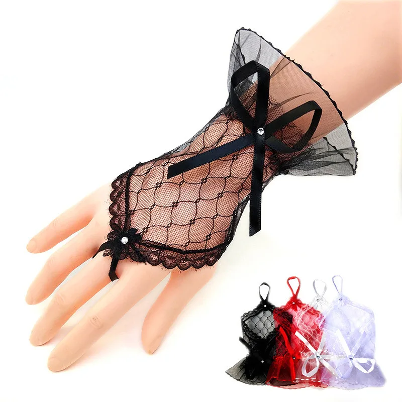 Gothic Short Black Gloves Female Harajuku Lace Bridal Wedding Halloween Party Mesh Gloves Fishnet Fingerless Gloves For Girls