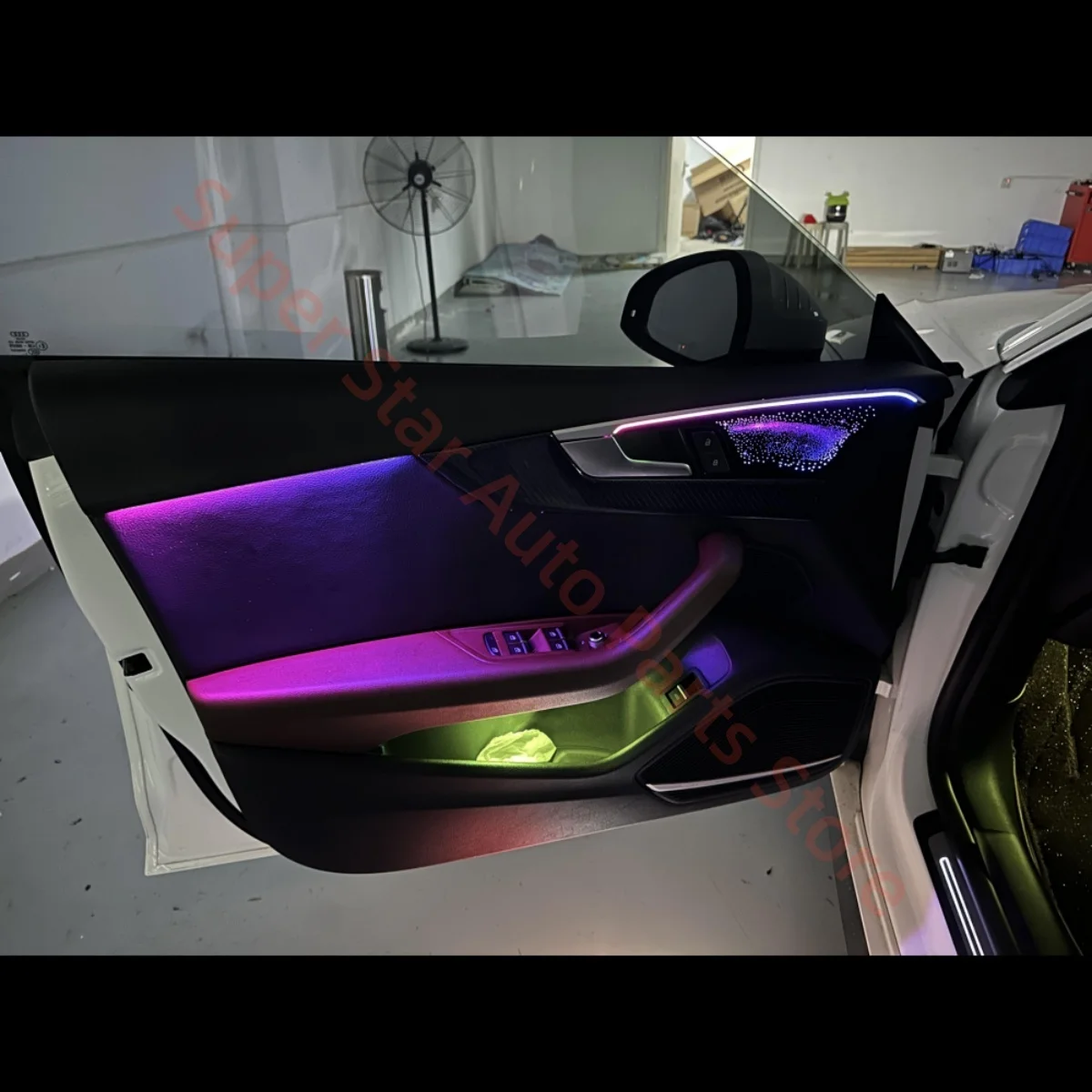 

Окружающее освещение для Audi A4 A5 2019-2024 Обновление автомобильного внутреннего освещения Автомобильные аксессуары Galaxy лазерная гравировка пресс-форма пластина