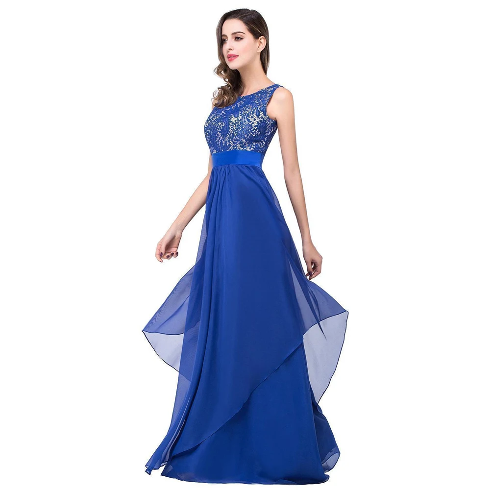 エレガントなロングイブニングドレスレイヤー、床の長さ、花柄のレース、チュールのスクープネックライン、フォーマルなシーン