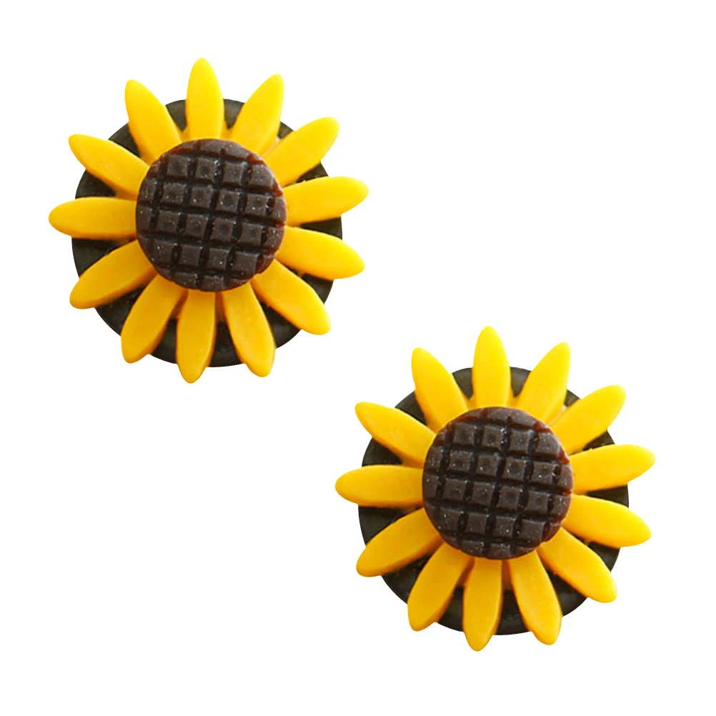 

2Pcs Car Vent Diffusers Sunflower Design Plastic Clips for Office Bathroom Wardrobe Air Freshener Accessories