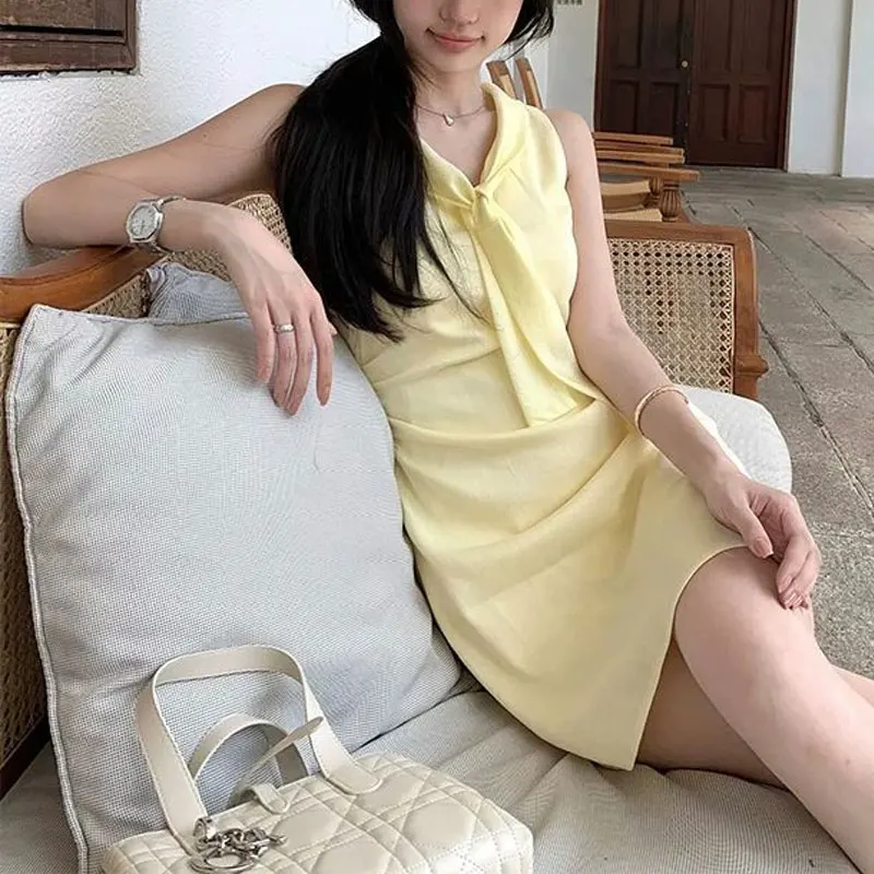 

Summer Korean Aura Sleeveless Mini Dress Casual Solid Color Female Clothing V-Neck Fashionable Bandage Elegant Bag Hip Dresses
