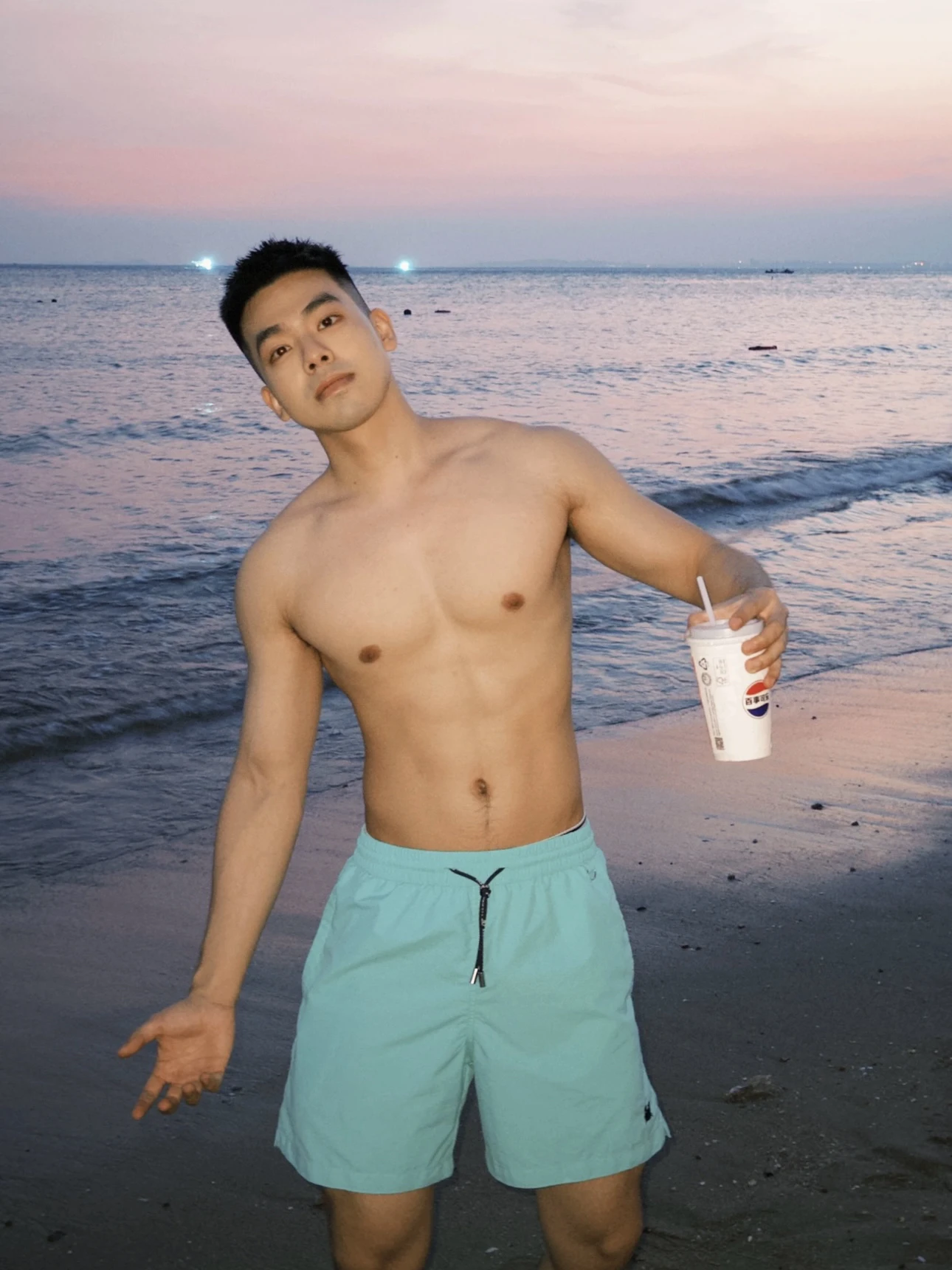 

Summer Beach Crab Embroidery Qui Dry orts Men's American Casual Loose Sports Knee-Length Casual Pants for Teenagers