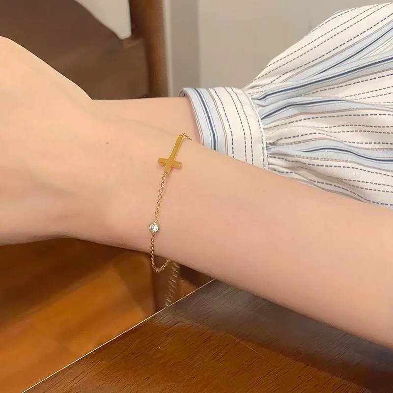 Simple Single Chain Bracelet for Women Fancy Cross Charm with Shiny CZ Fashion Versatile Female Hand Jewelry Wholesale image 2