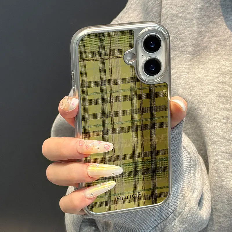 حافظة هاتف بنمط مربعات باللون الأصفر والبني لهاتف آيفون 11/12/13/14/15/16/17 Pro Max AIR PLUS حافظة هاتف إيبوكسي من مادة البولي يوريثان مضادة للسقوط