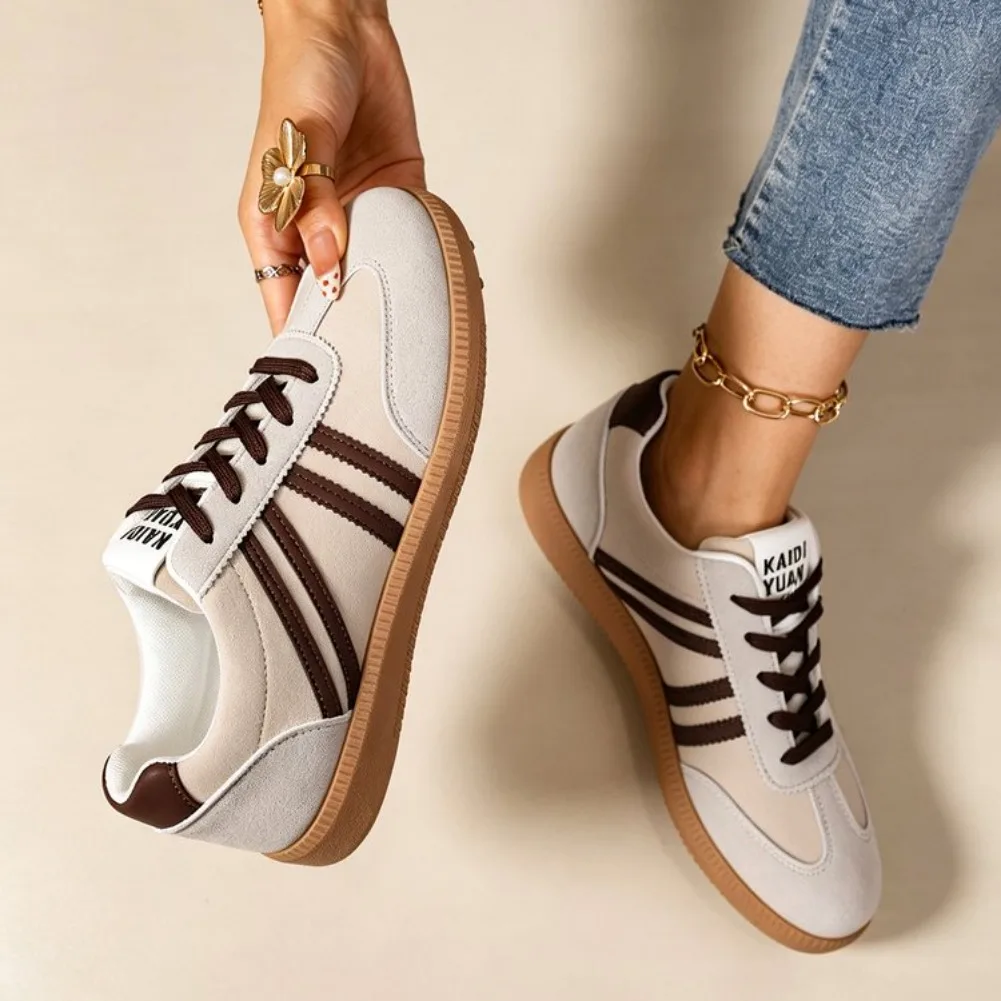 Lightweight Comfortable Sneakers Fashion Striped Lace Up Sports Shoes Woman Casual Breathable Low Top Rubber Outsole Sneakers