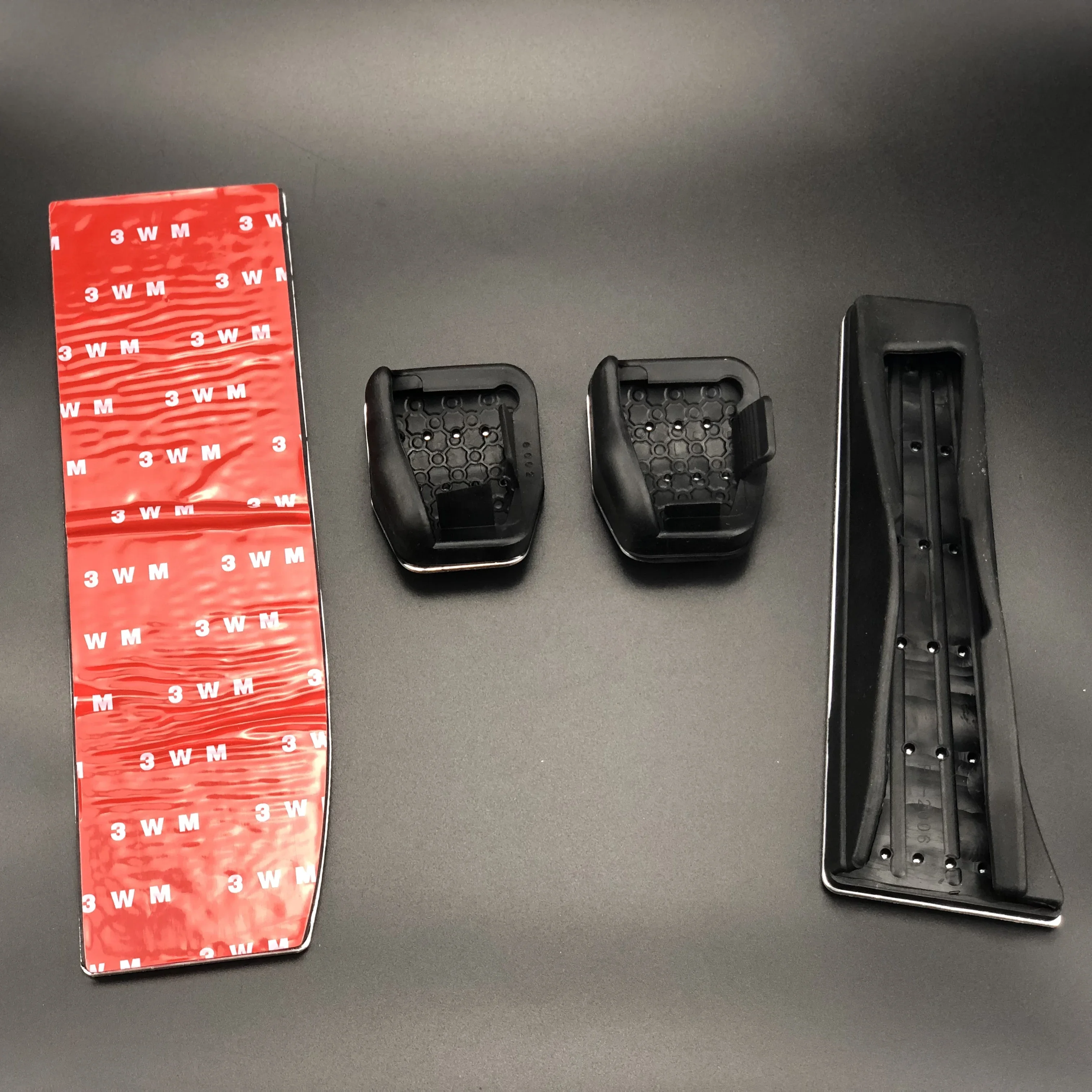 Car Accessories For BMW 3 5 series E30 E32 E34 E36 E38 E39 E46 E87 E90 E91 X5 X3 Z3 MT/AT pedal Pads Cover Stickers Car Styling