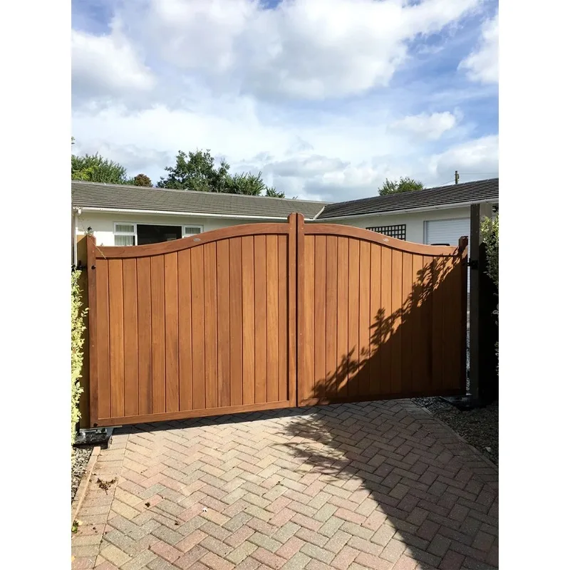 بوابة الممر الخشبية الصلبة مع فتاحة ذكية للفيلات تصميم البوابات الرئيسية الخارجية الأوتوماتيكية للمنزل #1