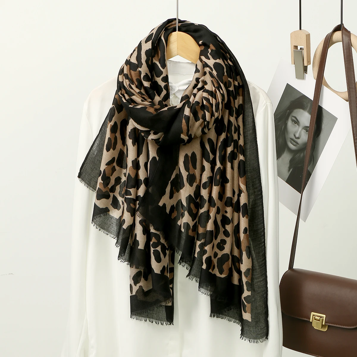 

Leopard Printed Hijab Scarf For Women Muslim Long Shawls Malaysia Headscarf Luxury Remove Edge Head Wraps Tudung